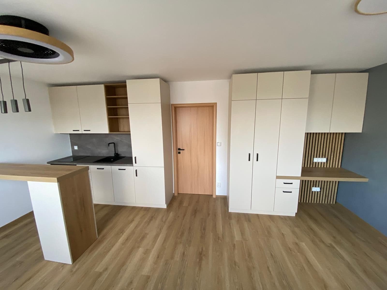 Studio flat to rent, 31 m², Hennerova, Prague, Prague Studio flat to rent, 31 m², Hennerova, Prague, Prague