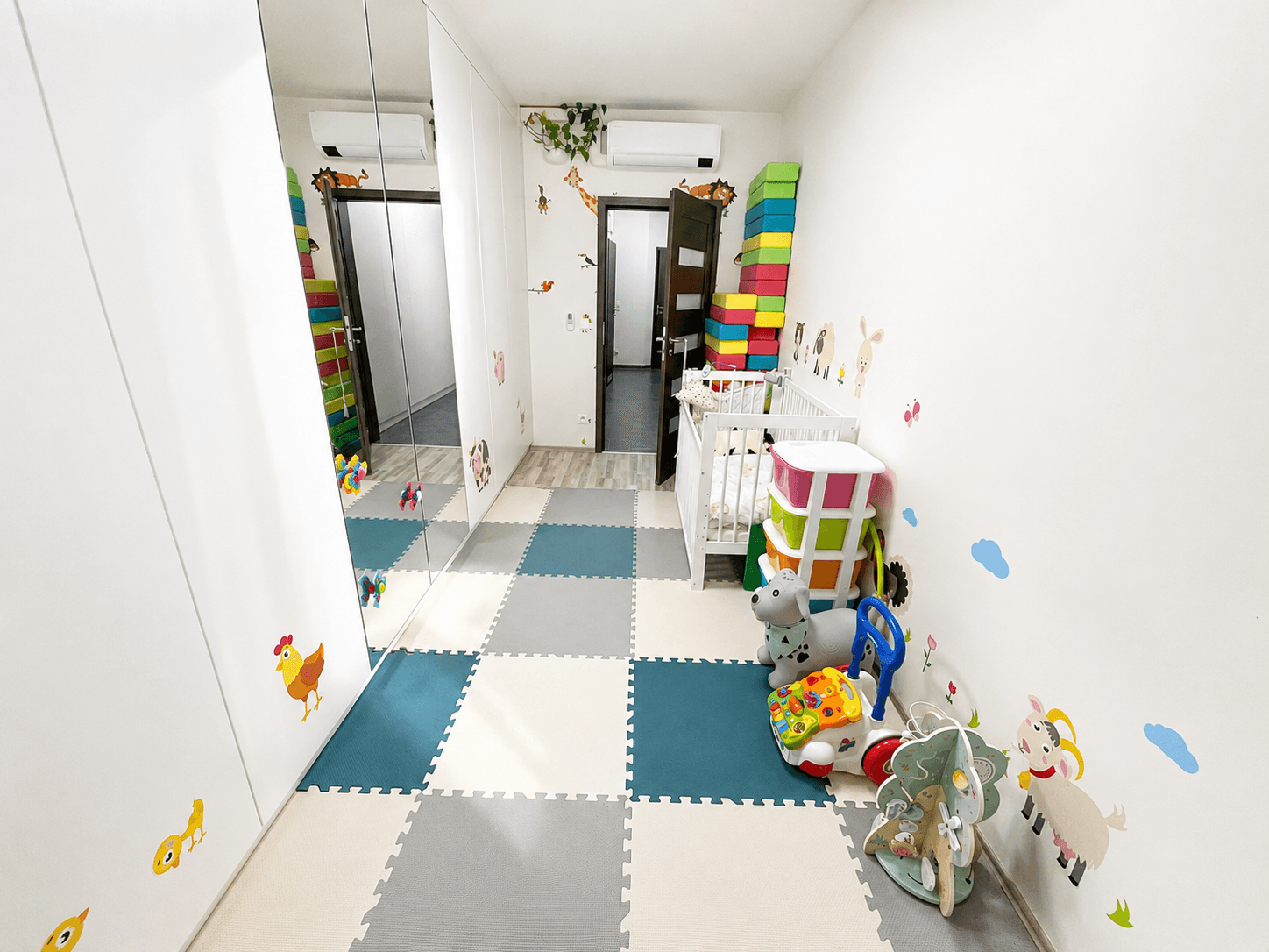 2 bedroom with open-plan kitchen flat to rent, 77 m², Sicherova, Prague, Prague 2 bedroom with open-plan kitchen flat to rent, 77 m², Sicherova, Prague, Prague
