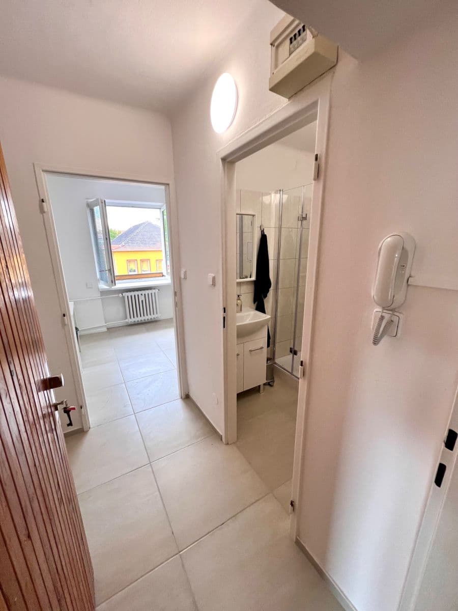 1 bedroom flat to rent, 28 m², Terezínská, Lovosice, Ústecký Region 1 bedroom flat to rent, 28 m², Terezínská, Lovosice, Ústecký Region