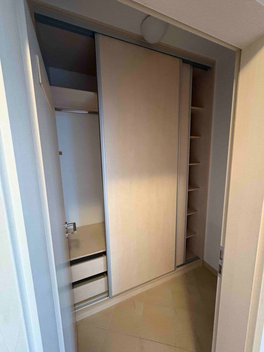 1 bedroom with open-plan kitchen flat to rent, 62 m², Athénská, Prague, Prague 1 bedroom with open-plan kitchen flat to rent, 62 m², Athénská, Prague, Prague