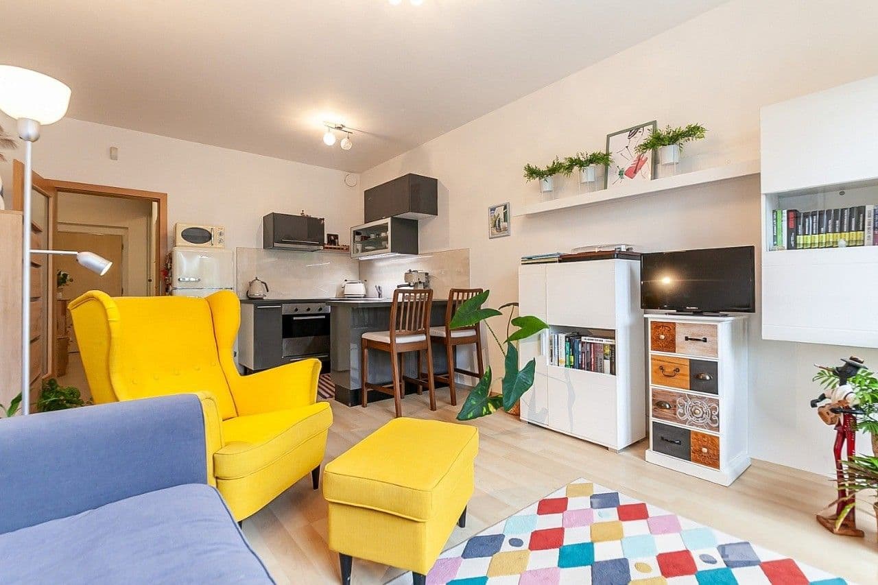 Studio flat to rent, 34 m², Sazovická, Prague, Prague Studio flat to rent, 34 m², Sazovická, Prague, Prague