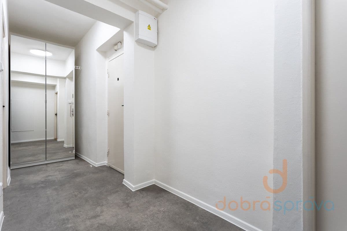1 bedroom with open-plan kitchen flat to rent, 55 m², Africká, Prague, Prague 1 bedroom with open-plan kitchen flat to rent, 55 m², Africká, Prague, Prague
