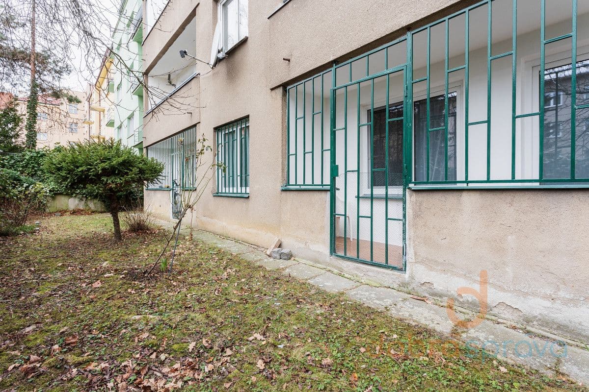 1 bedroom with open-plan kitchen flat to rent, 55 m², Africká, Prague, Prague 1 bedroom with open-plan kitchen flat to rent, 55 m², Africká, Prague, Prague