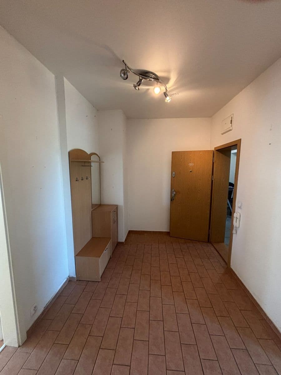 2 bedroom with open-plan kitchen flat for sale, 101 m², Osvoboditelů, Lovosice, Ústecký Region 2 bedroom with open-plan kitchen flat for sale, 101 m², Osvoboditelů, Lovosice, Ústecký Region