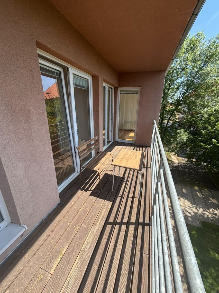 2 bedroom with open-plan kitchen flat for sale, 101 m², Osvoboditelů, Lovosice, Ústecký Region 2 bedroom with open-plan kitchen flat for sale, 101 m², Osvoboditelů, Lovosice, Ústecký Region