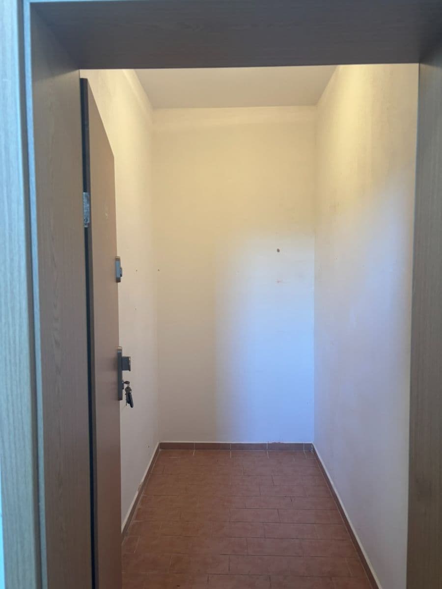 2 bedroom with open-plan kitchen flat for sale, 101 m², Osvoboditelů, Lovosice, Ústecký Region 2 bedroom with open-plan kitchen flat for sale, 101 m², Osvoboditelů, Lovosice, Ústecký Region