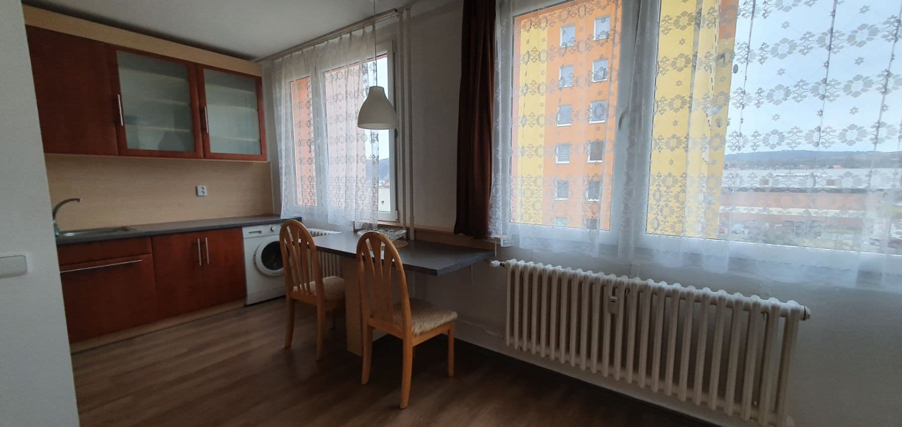 1 bedroom flat to rent, 35 m², Nad Stadionem, Králův Dvůr, Středočeský Region 1 bedroom flat to rent, 35 m², Nad Stadionem, Králův Dvůr, Středočeský Region
