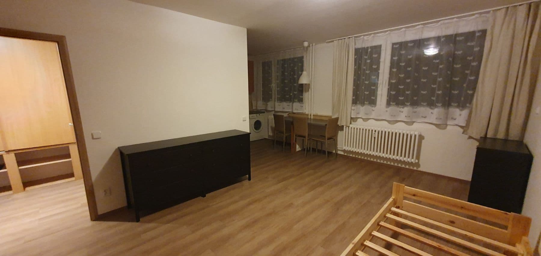 1 bedroom flat to rent, 35 m², Nad Stadionem, Králův Dvůr, Středočeský Region 1 bedroom flat to rent, 35 m², Nad Stadionem, Králův Dvůr, Středočeský Region