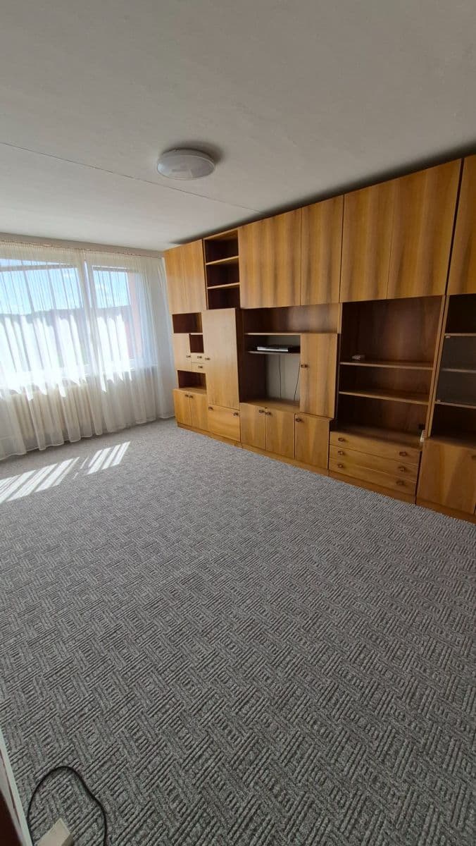 2 bedroom with open-plan kitchen flat to rent, 63 m², Loučimská, Prague, Prague 2 bedroom with open-plan kitchen flat to rent, 63 m², Loučimská, Prague, Prague