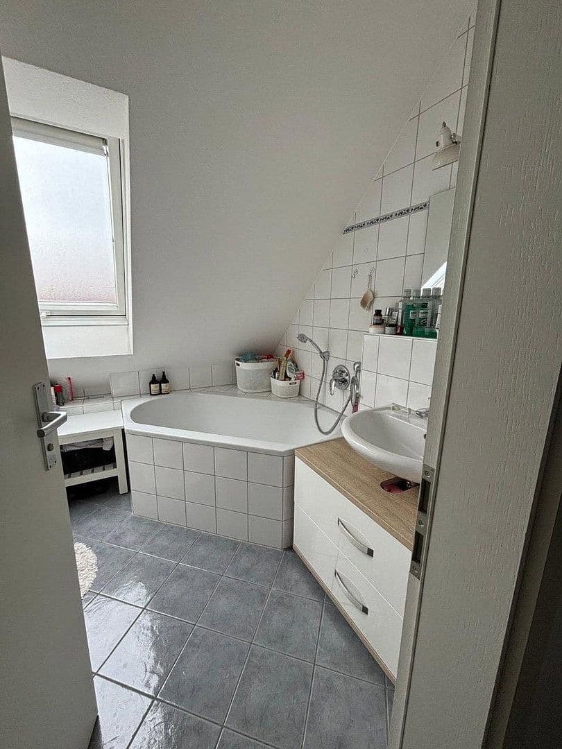 2 bedroom with open-plan kitchen flat to rent, 84 m², Leinfelden-Echterdingen, Baden-Württemberg 2 bedroom with open-plan kitchen flat to rent, 84 m², Leinfelden-Echterdingen, Baden-Württemberg