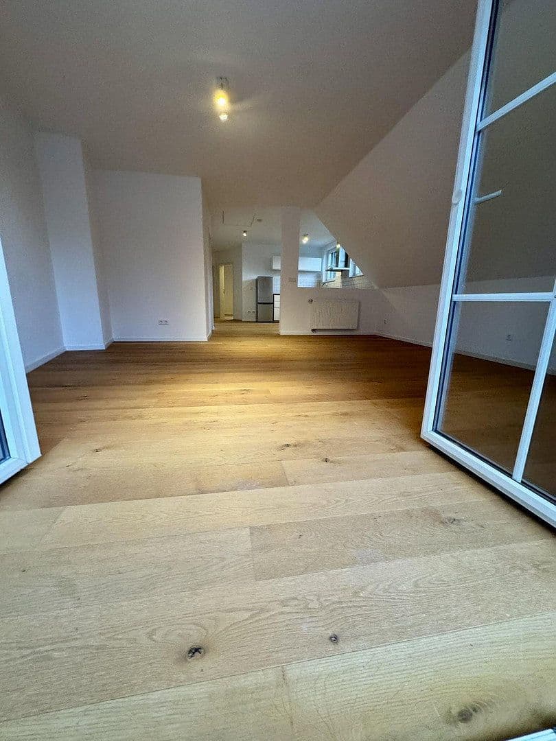 1 bedroom with open-plan kitchen flat to rent, 75 m², Weg nach den Hingbenden, Düsseldorf, North Rhine-Westphalia 1 bedroom with open-plan kitchen flat to rent, 75 m², Weg nach den Hingbenden, Düsseldorf, North Rhine-Westphalia