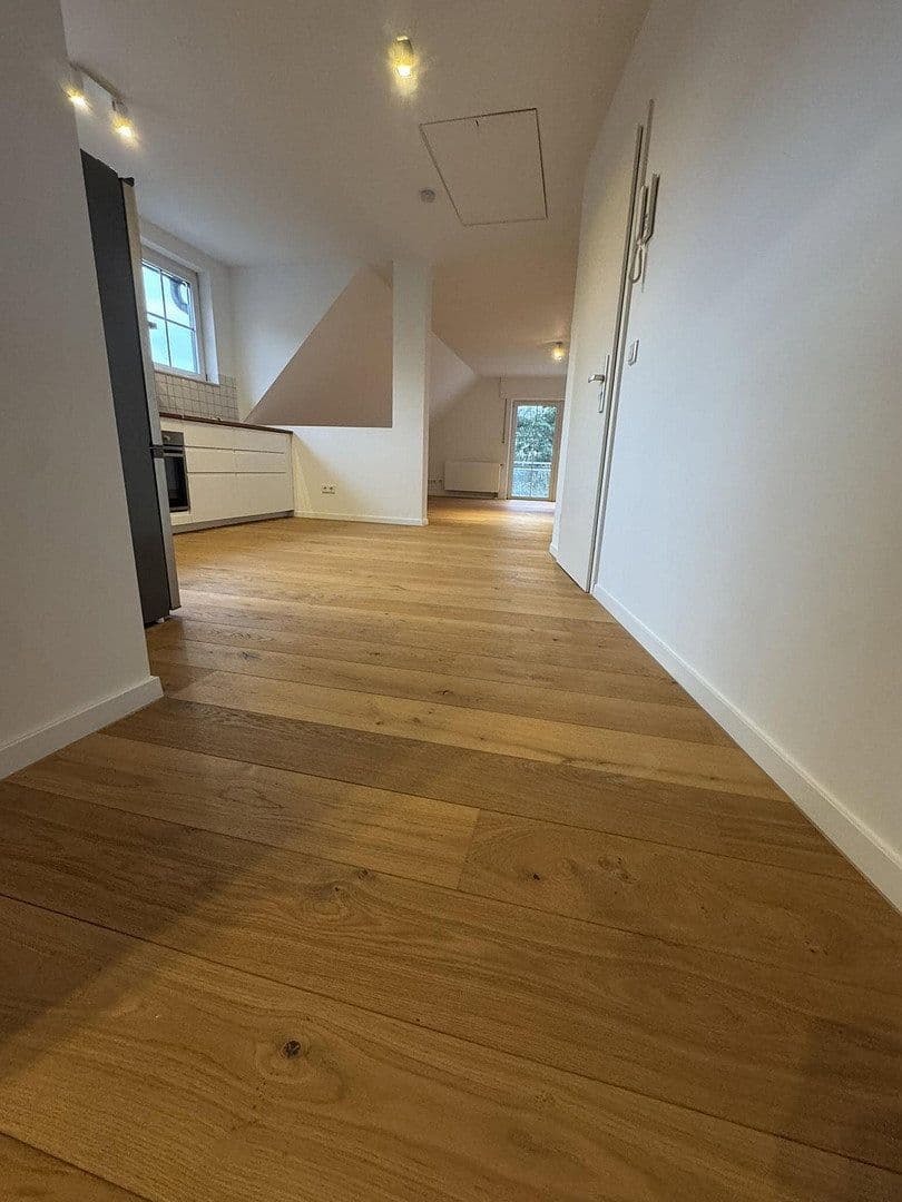 1 bedroom with open-plan kitchen flat to rent, 75 m², Weg nach den Hingbenden, Düsseldorf, North Rhine-Westphalia 1 bedroom with open-plan kitchen flat to rent, 75 m², Weg nach den Hingbenden, Düsseldorf, North Rhine-Westphalia