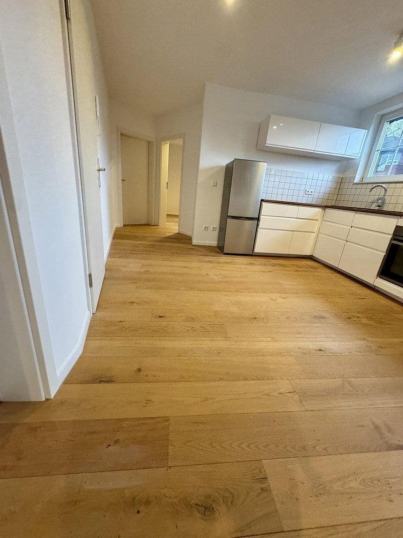1 bedroom with open-plan kitchen flat to rent, 75 m², Weg nach den Hingbenden, Düsseldorf, North Rhine-Westphalia 1 bedroom with open-plan kitchen flat to rent, 75 m², Weg nach den Hingbenden, Düsseldorf, North Rhine-Westphalia