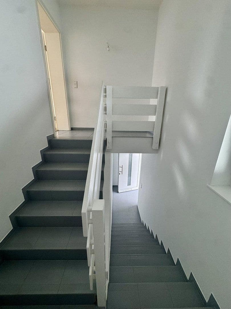 1 bedroom with open-plan kitchen flat to rent, 75 m², Weg nach den Hingbenden, Düsseldorf, North Rhine-Westphalia 1 bedroom with open-plan kitchen flat to rent, 75 m², Weg nach den Hingbenden, Düsseldorf, North Rhine-Westphalia