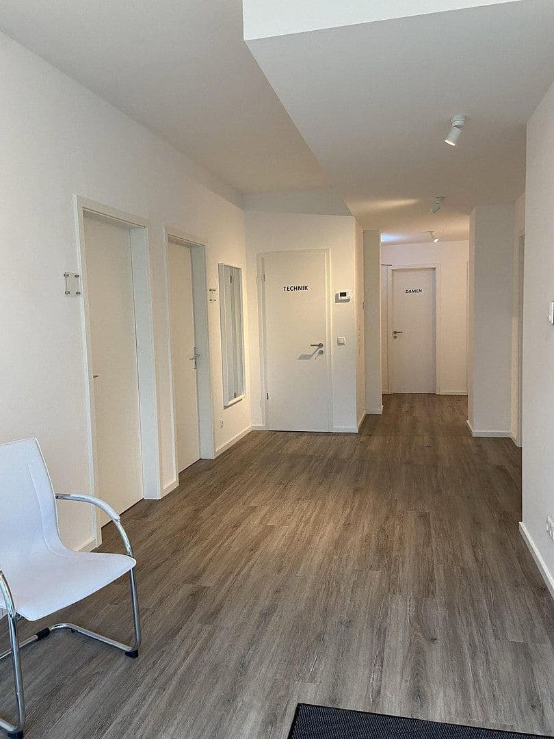 office to rent, 23 m², Strandstraße 136, Timmendorfer Strand, Schleswig-Holstein office to rent, 23 m², Strandstraße 136, Timmendorfer Strand, Schleswig-Holstein