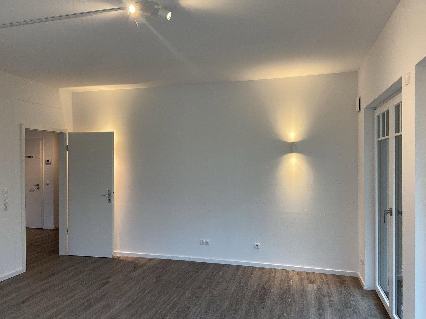 office to rent, 23 m², Strandstraße 136, Timmendorfer Strand, Schleswig-Holstein office to rent, 23 m², Strandstraße 136, Timmendorfer Strand, Schleswig-Holstein