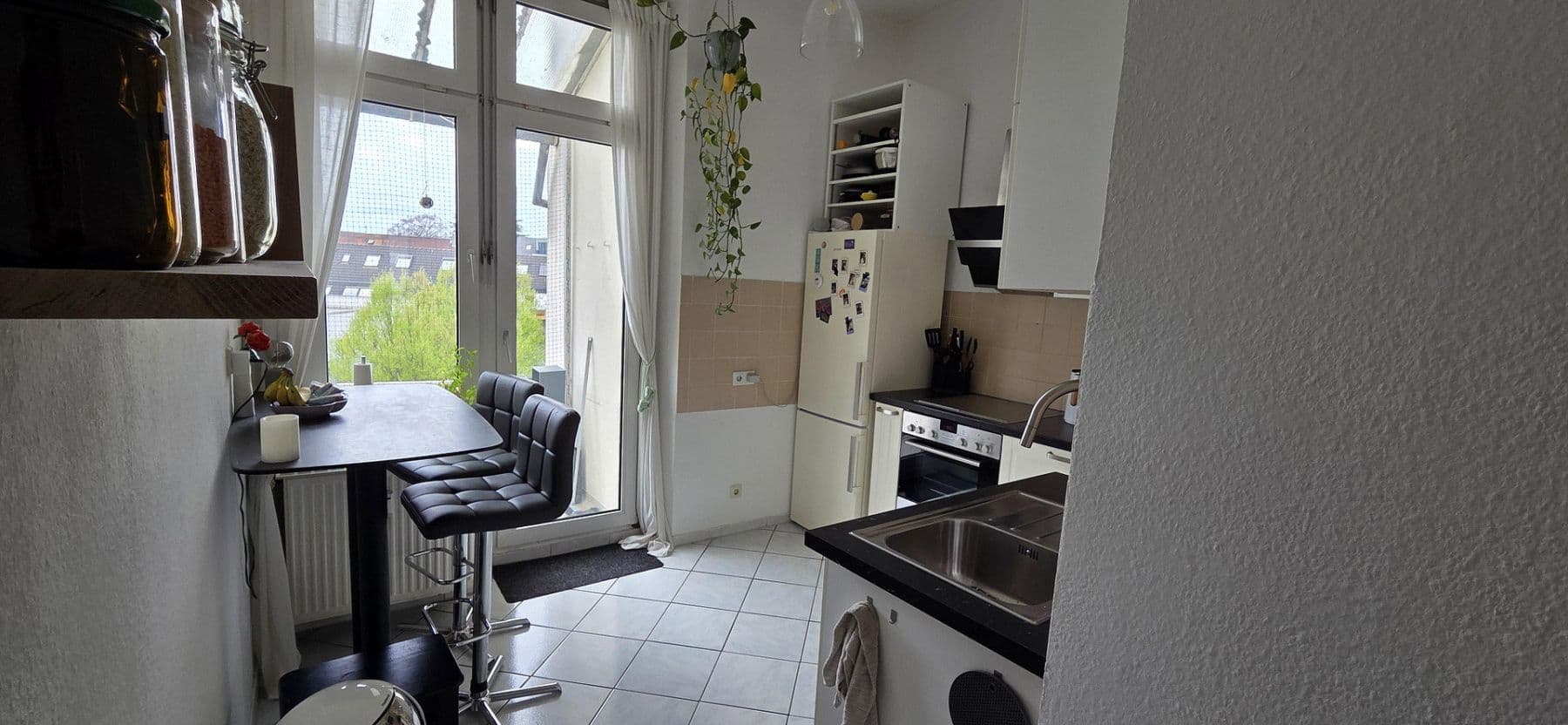 1 bedroom with open-plan kitchen flat to rent, 80 m², Bahnstraße 6, Solingen, North Rhine-Westphalia 1 bedroom with open-plan kitchen flat to rent, 80 m², Bahnstraße 6, Solingen, North Rhine-Westphalia