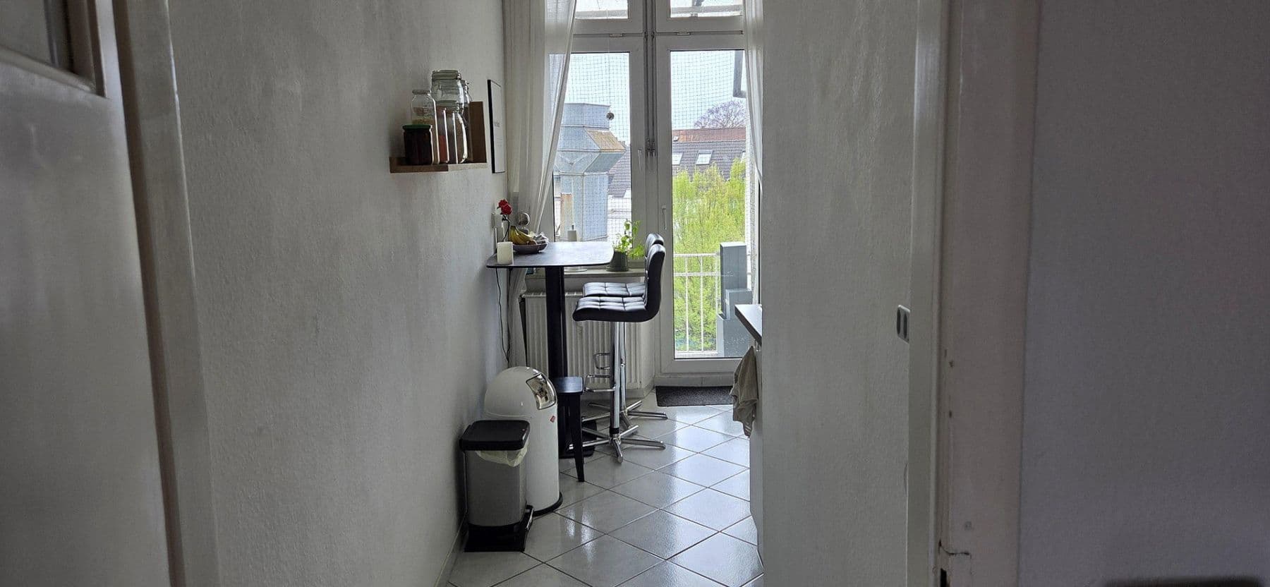 1 bedroom with open-plan kitchen flat to rent, 80 m², Bahnstraße 6, Solingen, North Rhine-Westphalia 1 bedroom with open-plan kitchen flat to rent, 80 m², Bahnstraße 6, Solingen, North Rhine-Westphalia