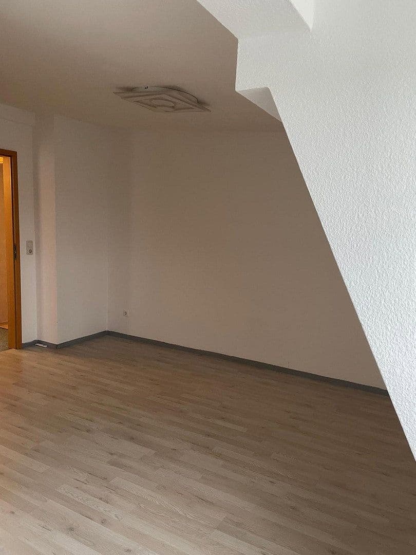 3 bedroom flat to rent, 77 m², Plauen, Saxony 3 bedroom flat to rent, 77 m², Plauen, Saxony