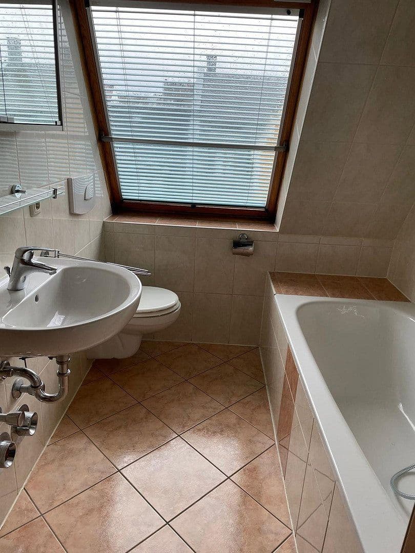 3 bedroom flat to rent, 77 m², Plauen, Saxony 3 bedroom flat to rent, 77 m², Plauen, Saxony