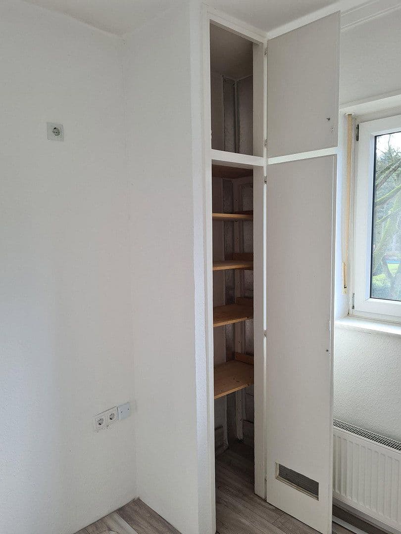 3 bedroom with open-plan kitchen flat to rent, 102 m², Uhlenbrockstrasse 13, Gelsenkirchen, North Rhine-Westphalia 3 bedroom with open-plan kitchen flat to rent, 102 m², Uhlenbrockstrasse 13, Gelsenkirchen, North Rhine-Westphalia