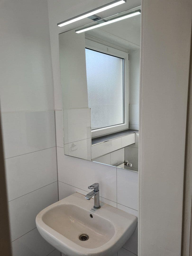 3 bedroom with open-plan kitchen flat to rent, 102 m², Uhlenbrockstrasse 13, Gelsenkirchen, North Rhine-Westphalia 3 bedroom with open-plan kitchen flat to rent, 102 m², Uhlenbrockstrasse 13, Gelsenkirchen, North Rhine-Westphalia