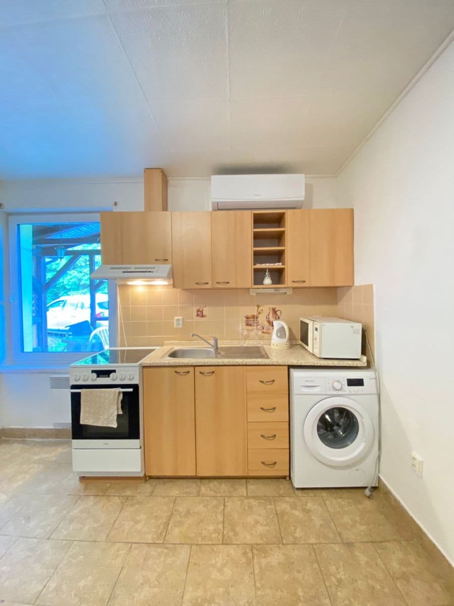 1 bedroom with open-plan kitchen flat to rent, 38 m², Suchý, Jihomoravský Region 1 bedroom with open-plan kitchen flat to rent, 38 m², Suchý, Jihomoravský Region
