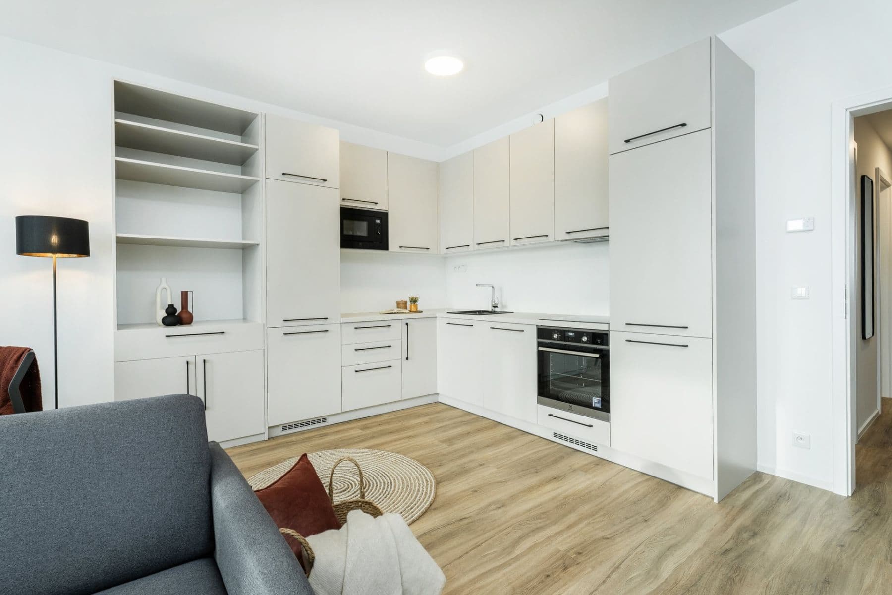2 bedroom with open-plan kitchen flat to rent, 75 m², Odkolkova, Prague, Prague 2 bedroom with open-plan kitchen flat to rent, 75 m², Odkolkova, Prague, Prague