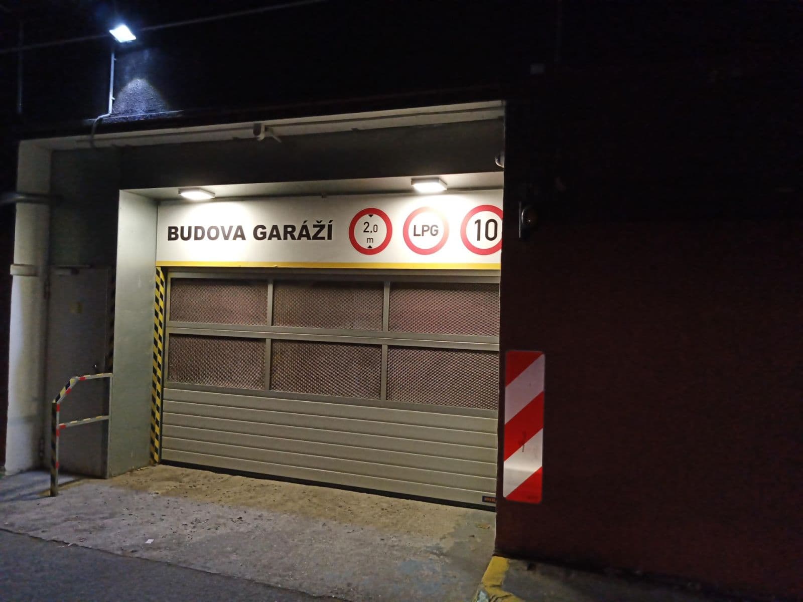 garage to rent, 11 m², Vršovická, Prague, Prague garage to rent, 11 m², Vršovická, Prague, Prague
