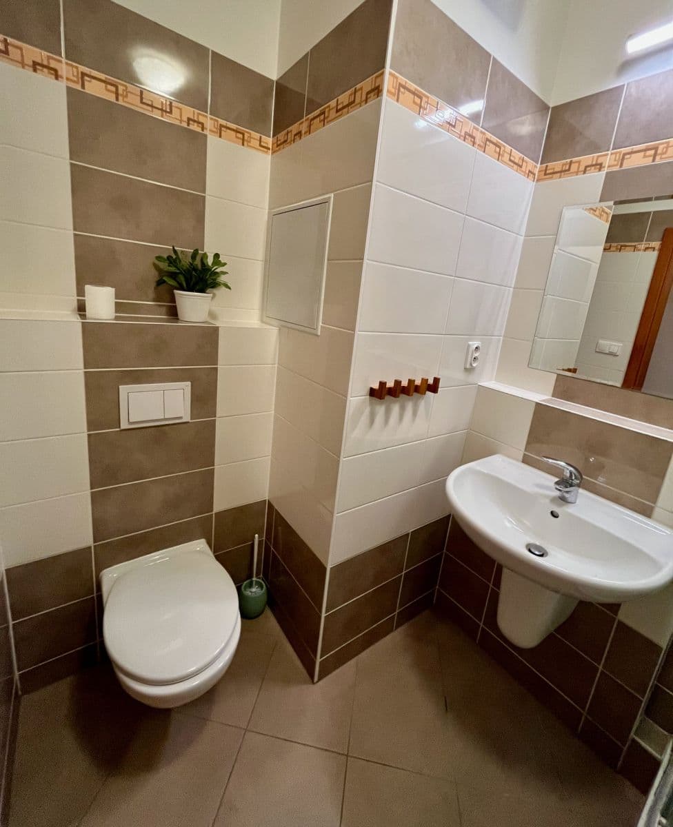 Studio flat to rent, 33 m², Davidovičova, Prague, Prague Studio flat to rent, 33 m², Davidovičova, Prague, Prague