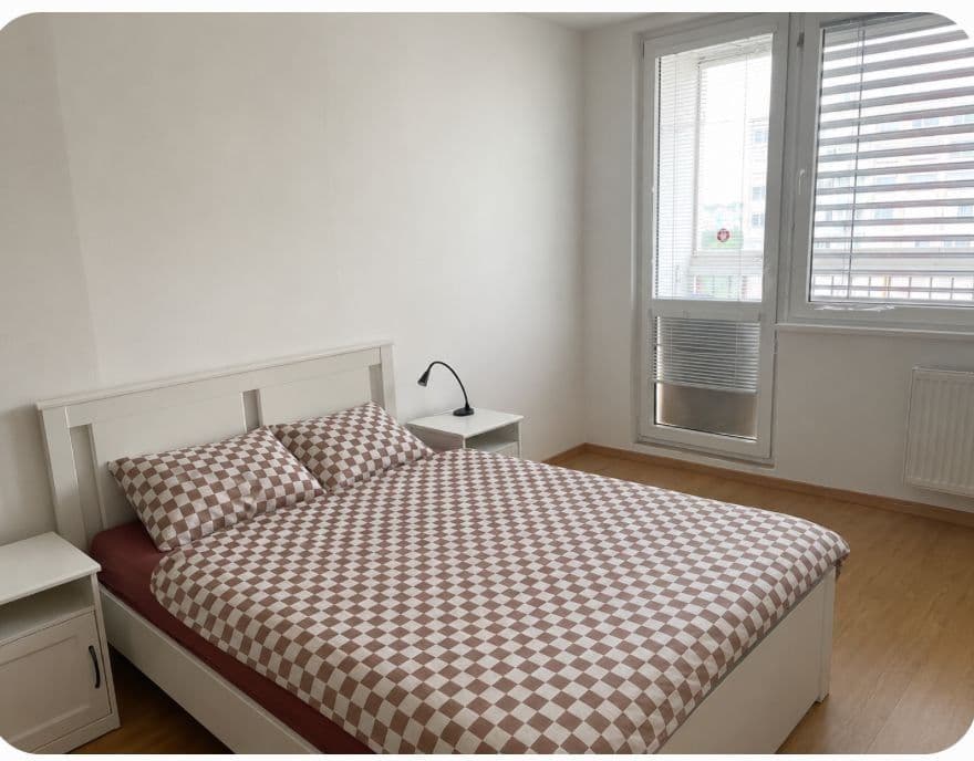 2 bedroom with open-plan kitchen flat to rent, 64 m², Makovského, Prague, Prague 2 bedroom with open-plan kitchen flat to rent, 64 m², Makovského, Prague, Prague