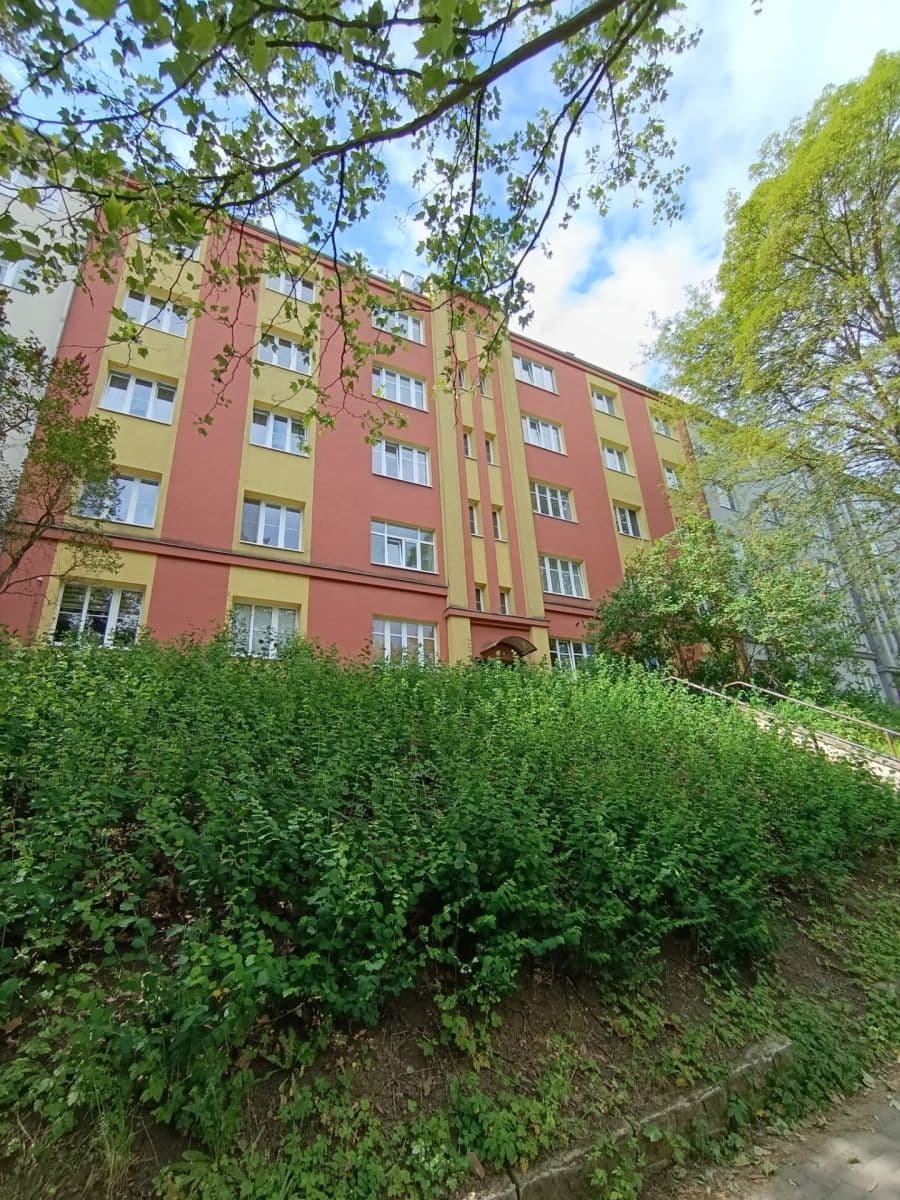 2 bedroom flat to rent, 81 m², Palachova, Ústí nad Labem, Ústecký Region 2 bedroom flat to rent, 81 m², Palachova, Ústí nad Labem, Ústecký Region