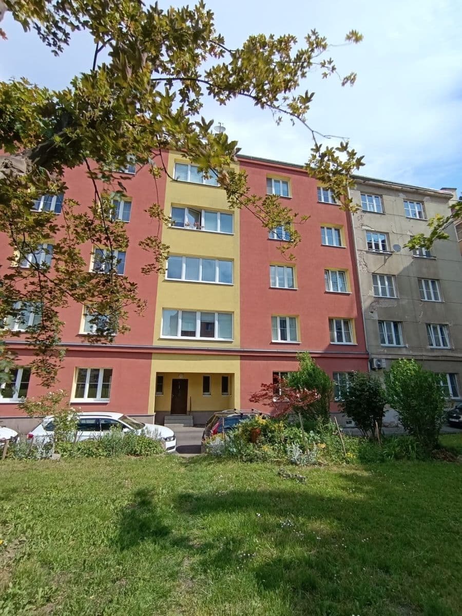 2 bedroom flat to rent, 81 m², Palachova, Ústí nad Labem, Ústecký Region 2 bedroom flat to rent, 81 m², Palachova, Ústí nad Labem, Ústecký Region