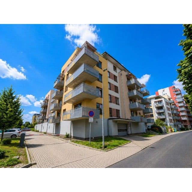 1 bedroom with open-plan kitchen flat to rent, 50 m², Bermanova, Prague, Prague 1 bedroom with open-plan kitchen flat to rent, 50 m², Bermanova, Prague, Prague