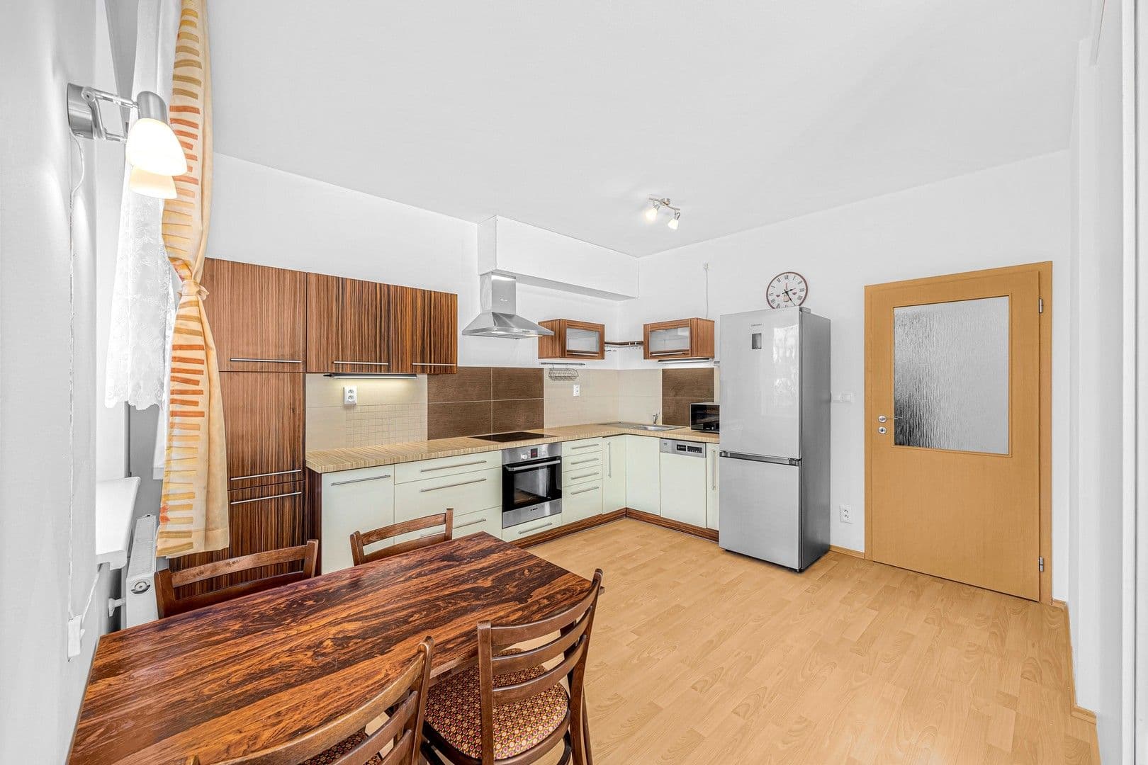 1 bedroom with open-plan kitchen flat to rent, 63 m², Wiesenthalova, Prague, Prague 1 bedroom with open-plan kitchen flat to rent, 63 m², Wiesenthalova, Prague, Prague