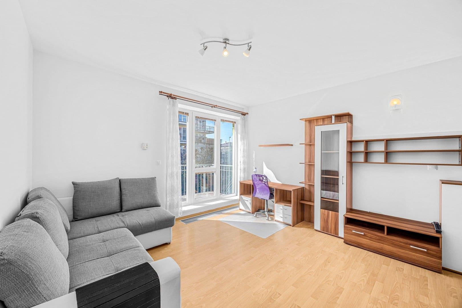 1 bedroom with open-plan kitchen flat to rent, 63 m², Wiesenthalova, Prague, Prague 1 bedroom with open-plan kitchen flat to rent, 63 m², Wiesenthalova, Prague, Prague