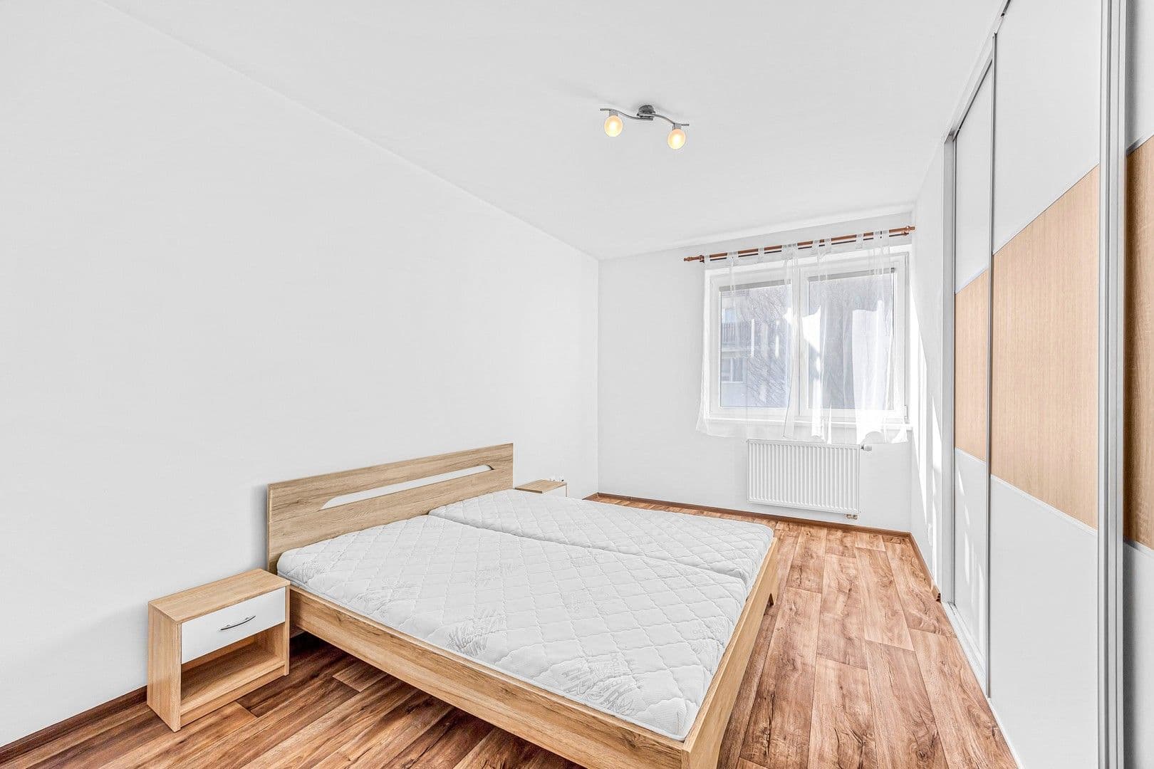 1 bedroom with open-plan kitchen flat to rent, 63 m², Wiesenthalova, Prague, Prague 1 bedroom with open-plan kitchen flat to rent, 63 m², Wiesenthalova, Prague, Prague