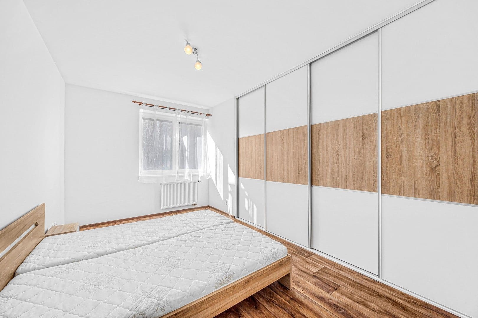 1 bedroom with open-plan kitchen flat to rent, 63 m², Wiesenthalova, Prague, Prague 1 bedroom with open-plan kitchen flat to rent, 63 m², Wiesenthalova, Prague, Prague
