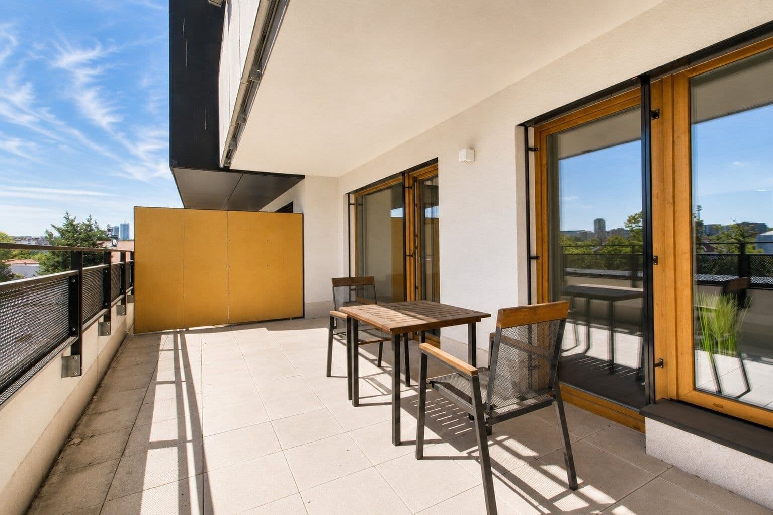 1 bedroom with open-plan kitchen flat to rent, 56 m², U plynárny, Prague, Prague 1 bedroom with open-plan kitchen flat to rent, 56 m², U plynárny, Prague, Prague