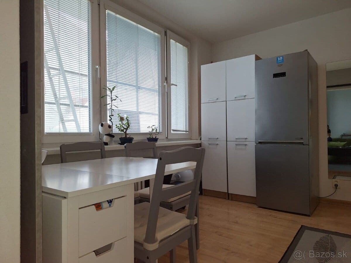 2 bedroom flat to rent, 48 m², Jedľová, Zvolen, Banskobystrický Region 2 bedroom flat to rent, 48 m², Jedľová, Zvolen, Banskobystrický Region