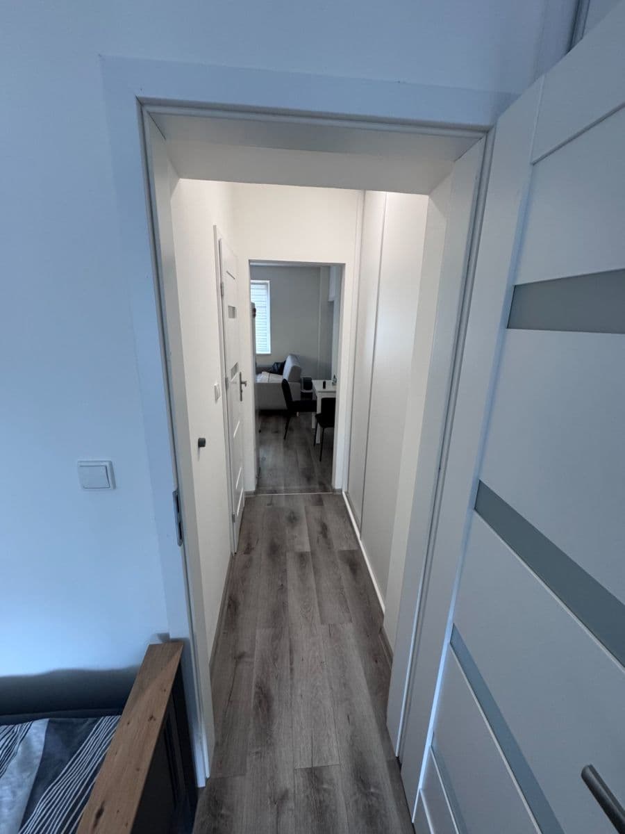 1 bedroom with open-plan kitchen flat to rent, 40 m², V Pastvinách, Liberec, Liberecký Region 1 bedroom with open-plan kitchen flat to rent, 40 m², V Pastvinách, Liberec, Liberecký Region