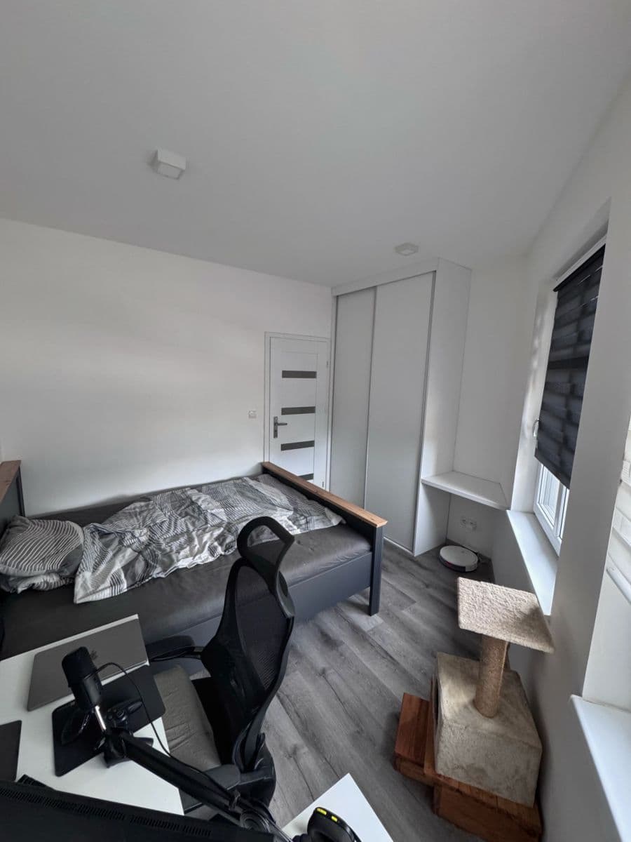 1 bedroom with open-plan kitchen flat to rent, 40 m², V Pastvinách, Liberec, Liberecký Region 1 bedroom with open-plan kitchen flat to rent, 40 m², V Pastvinách, Liberec, Liberecký Region