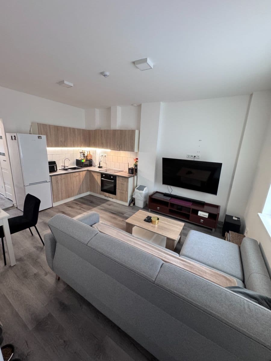 1 bedroom with open-plan kitchen flat to rent, 40 m², V Pastvinách, Liberec, Liberecký Region 1 bedroom with open-plan kitchen flat to rent, 40 m², V Pastvinách, Liberec, Liberecký Region