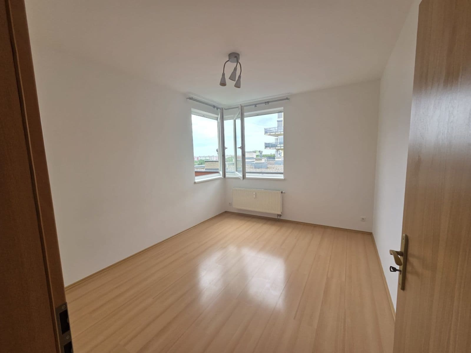 1 bedroom with open-plan kitchen flat to rent, 45 m², Werichova, Prague, Prague 1 bedroom with open-plan kitchen flat to rent, 45 m², Werichova, Prague, Prague