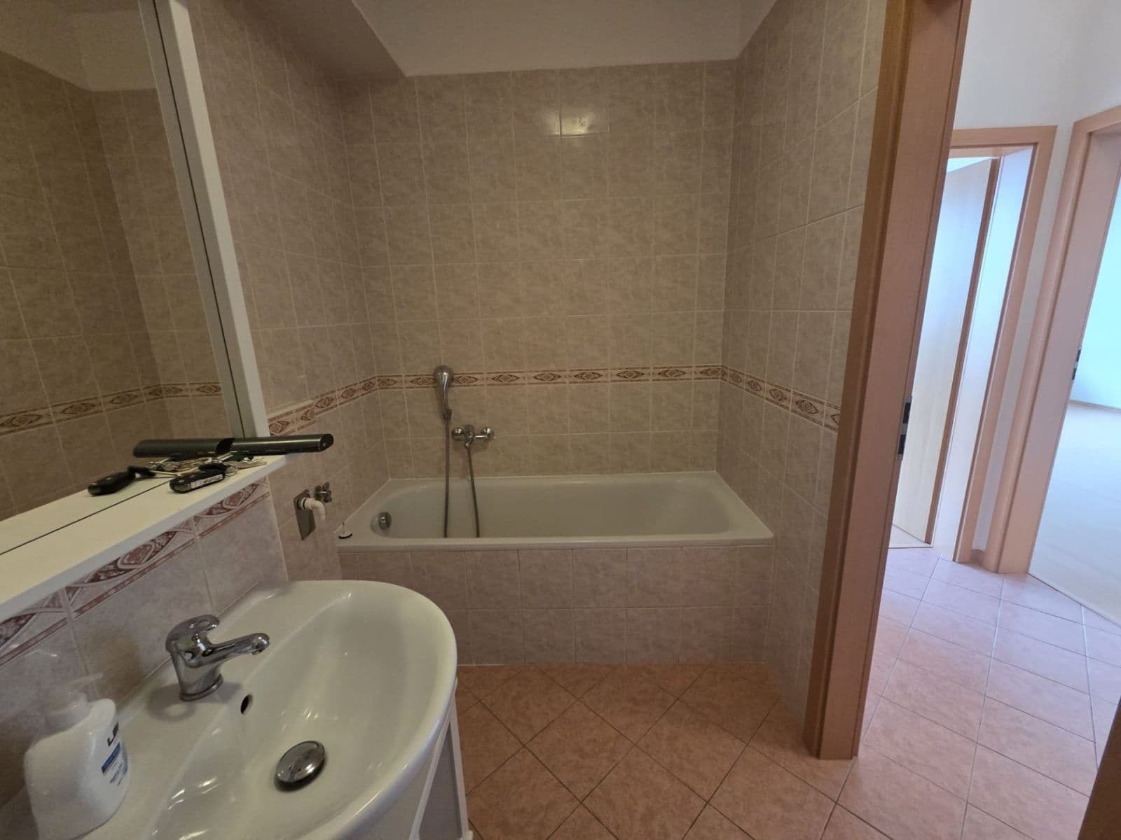 1 bedroom with open-plan kitchen flat to rent, 45 m², Werichova, Prague, Prague 1 bedroom with open-plan kitchen flat to rent, 45 m², Werichova, Prague, Prague