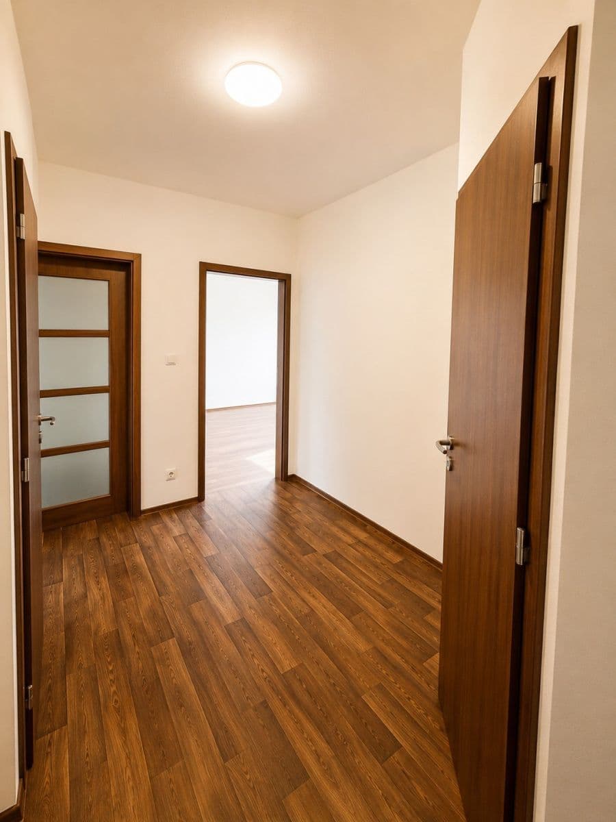 3 bedroom flat to rent, 70 m², Zvonařova, Lovosice, Ústecký Region 3 bedroom flat to rent, 70 m², Zvonařova, Lovosice, Ústecký Region