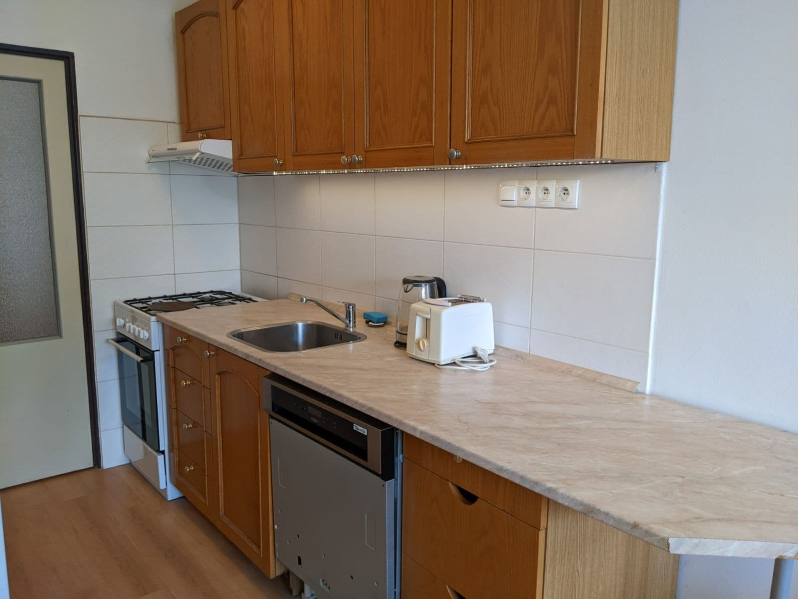 3 bedroom flat to rent, 75 m², Petýrkova, Prague, Prague 3 bedroom flat to rent, 75 m², Petýrkova, Prague, Prague