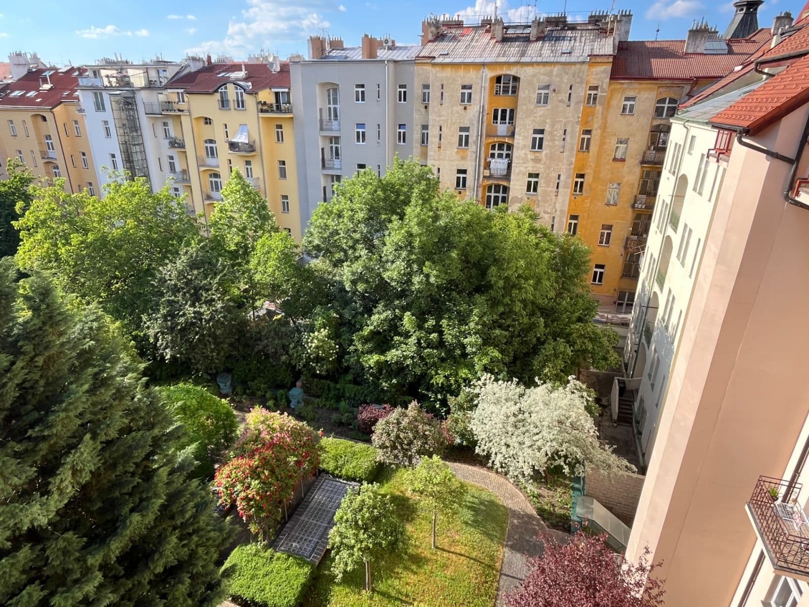 1 bedroom with open-plan kitchen flat to rent, 54 m², Lužická, Prague, Prague 1 bedroom with open-plan kitchen flat to rent, 54 m², Lužická, Prague, Prague