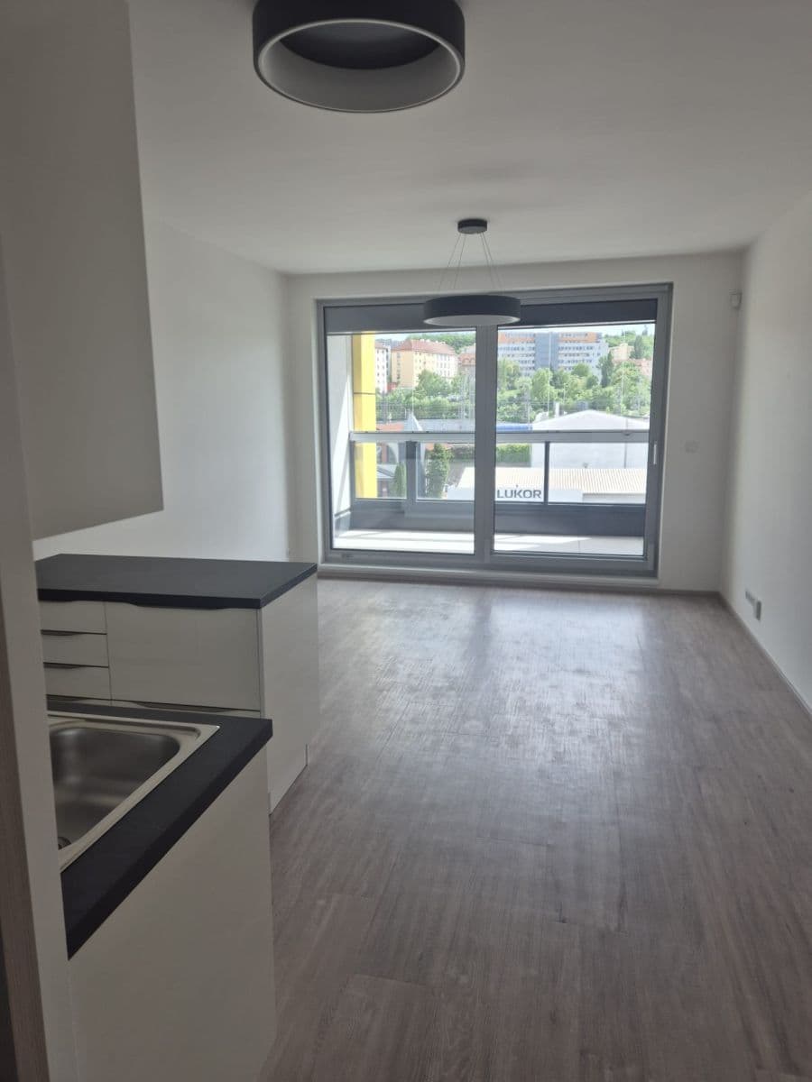 Studio flat to rent, 32 m², Kurta Konráda, Prague, Prague Studio flat to rent, 32 m², Kurta Konráda, Prague, Prague