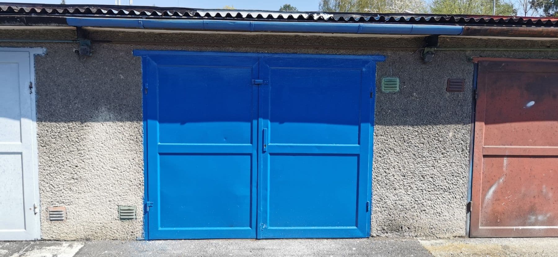 garage to rent, 19 m², Frýdek-Místek, Moravskoslezský Region garage to rent, 19 m², Frýdek-Místek, Moravskoslezský Region